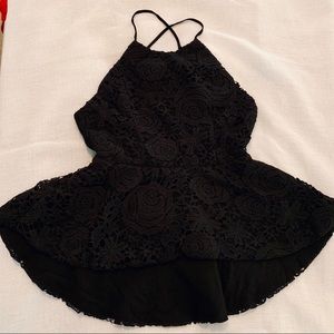 Stunning black lace blouse! 💗